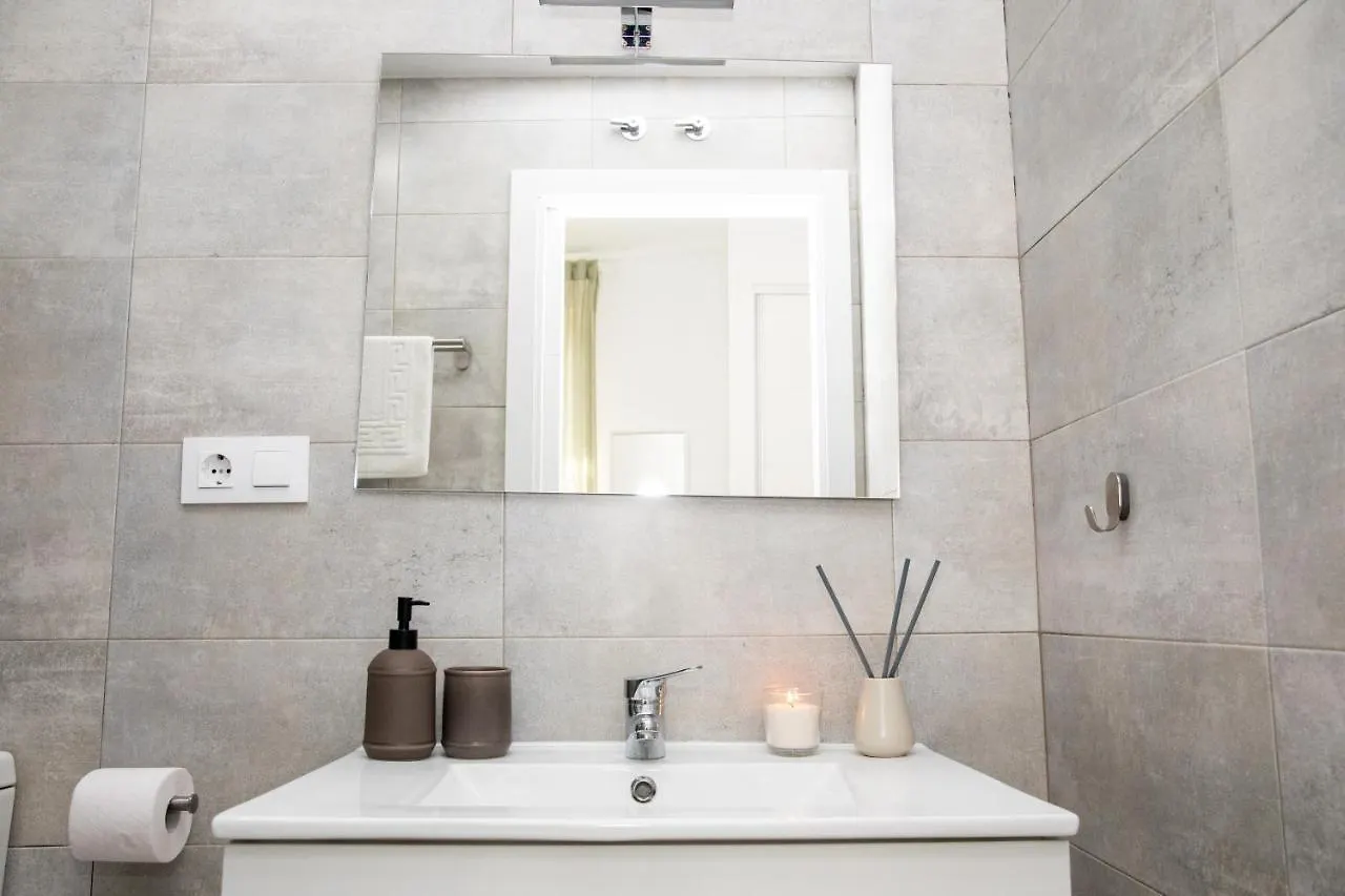 ゲストハウス Hostal Benalup Atalaya
