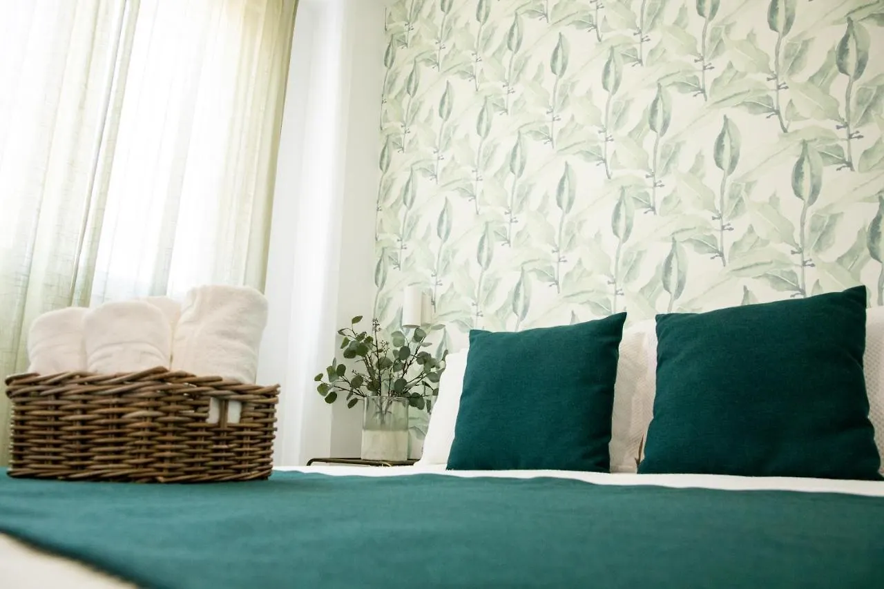 ゲストハウス Hostal Benalup Atalaya